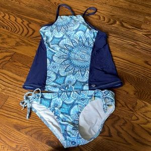Helen Jon 2 pc swimwear